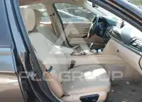 2015 BMW 320 photo