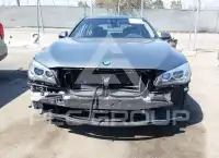 2015 BMW 740 фото