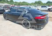 2015 Jaguar XF фото