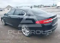 2015 Jaguar XF photo