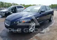 2015 Jaguar XF photo