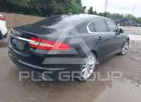 2015 Jaguar XF photo