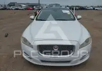 2015 Jaguar XJ photo