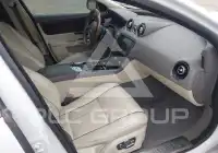 2015 Jaguar XJ photo