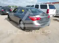 2015 Infinity Q50 фото