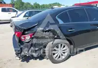 2015 Infinity Q50 photo