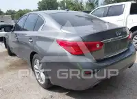 2015 Infinity Q50 фото