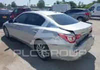 2015 Infinity Q50 фото