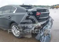 2015 Infinity Q50 photo