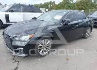 2015 Infinity Q50 фото