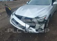 2015 Infinity Q50 фото