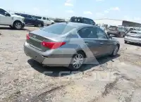 2015 Infinity Q50 фото