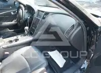 2015 Infinity Q50 фото