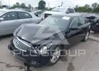 2015 Infinity Q40 фото