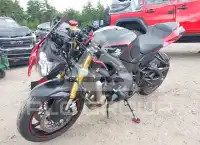 2015 Suzuki GSX-R750 фото