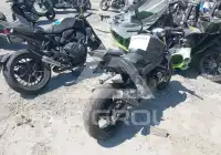 2015 Suzuki GSX-S750 фото