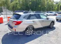 2015 Subaru Outback photo
