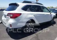 2015 Subaru Outback photo