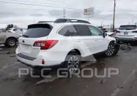 2015 Subaru Outback photo