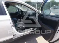 2015 Subaru Outback photo