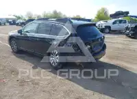 2015 Subaru Outback photo