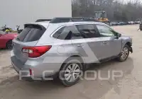 2015 Subaru Outback photo