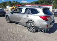 2015 Subaru Outback photo