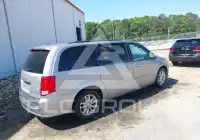 2015 Dodge Grand Caravan photo