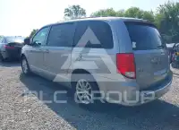 2015 Dodge Grand Caravan photo
