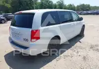 2015 Dodge Grand Caravan фото