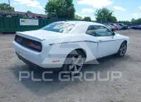 2015 Dodge CHALLENGER photo