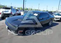 2015 Dodge CHALLENGER photo