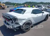 2015 Dodge CHALLENGER фото