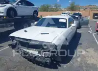 2015 Dodge CHALLENGER photo