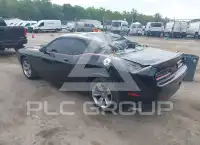 2015 Dodge CHALLENGER photo