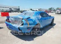 2015 Dodge CHALLENGER photo