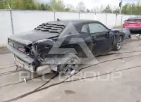 2015 Dodge CHALLENGER photo