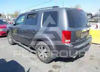 2015 Honda PILOT photo