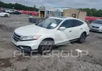 2015 Honda CROSSTOUR photo