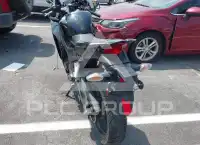 2015 Honda CBR300 фото