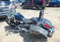 2015 Honda VT1300 фото