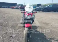 2015 Honda CB300 фото