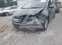 2015 Honda ODYSSEY фото