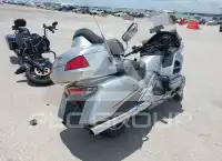 2015 Honda GL1800 фото