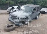 2015 Jeep WRANGLER фото
