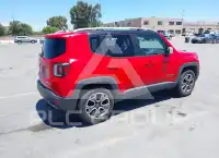 2015 Jeep Renegade photo