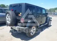 2015 Jeep WRANGLER фото
