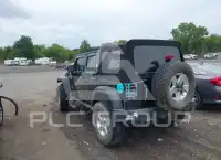 2015 Jeep WRANGLER фото