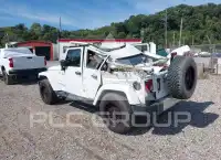 2015 Jeep WRANGLER фото