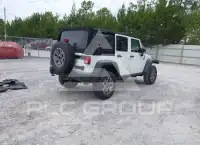 2015 Jeep WRANGLER фото